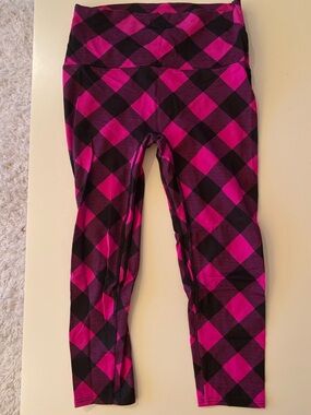K-DEER Hot Pink Plaid Leggings – EUC – Medium